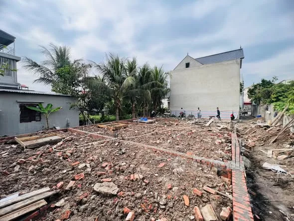 MỞ BÁN TỪ MÓNG – DÃY NHÀ XÂY MỚI Phố Đông Phong – Nam Hải – P. Đông Hải