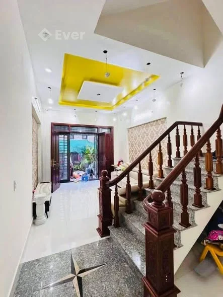 BÁN NHÀ 3 TẦNG 54M2 PHỐ, CHỢ LŨNG, LÊ HỒNG PHONG, HẢI PHÒNG - GIÁ 3TỶ950