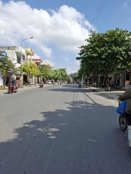 BÁN LÔ ĐẤT HIẾM NGAY NGÃ 5 KIẾN AN Diện tích 78,8m² (thực tế 85m²) – ngang 4,5m