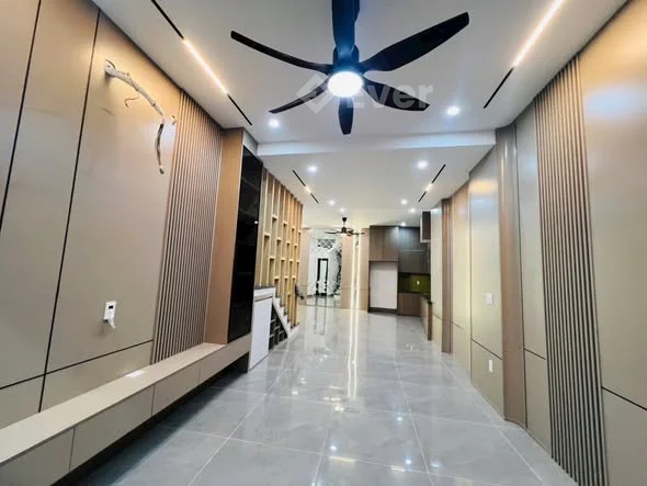 Nhà xây mới Phố Tô Hiệu ngõ xe xích lô ( cách đường 40mét rất nông ) Dt: 68m2 x4 tầng mới