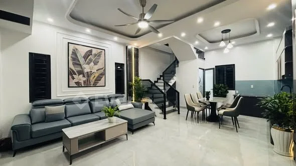 Chỉ hơn 1 tỷ – căn 3 tầng full nội thất tại Hồng An, CHỈ VIỆC XÁCH VALI VỀ Ở! - Thỏa thuận - 80m²