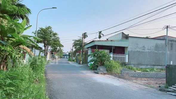 Em cần Bán Lô đất 68m2 mặt đường thôn 9m tại Cốc Liễn Minh Tân. Giao thông thuận tiện Giá chỉ 1,x tỷ