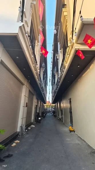 Bán nhà tại Kiều Sơn , Văn Cao thông ra Trung Lực