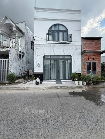 BÁN NHÀ TRỆT LẦU MẶT TIỀN BỜ KÈ HỒ BÚN XÁNG, ĐOẠN CẦU RẠCH NGỖNG, P. TÂN AN CẦN THƠ-