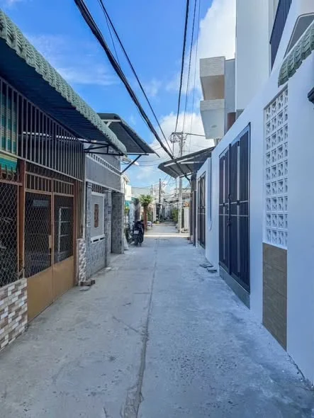 NHÀ 1 TRỆT 1 LẦU HẺM 311 ĐƯỜNG NGUYỄN VĂN CỪ | CÁI KHẾ - CẦN THƠ