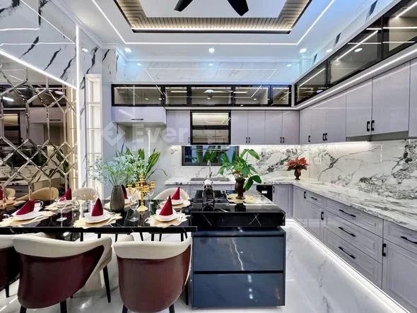 CHỦ GỬI NHÀ 4 TẦNG - CÓ SÂN THƯỢNG - CÓ SÂN ĐẬU XE - CÓ HẺM KỸ THUẬT BÊN HÔNG - TẠI KDC 91B