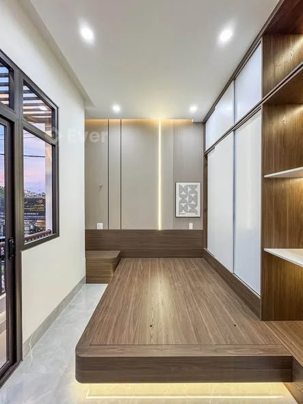 NHÀ TRỆT LẦU MỚI ĐẸP TRỤC CHÍNH HẺM CÁCH MẶT TIỀN ĐƯỜNG TRẦN VĨNH KIẾT 9M - OTO ĐẬU TRƯỚC NHÀ