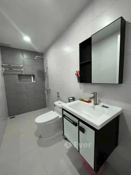 CHỦ GỬI CHO THUÊ NHÀ 1 TRỆT 1 LỬNG 1 LẦU SÂN THƯỢNG MỚI