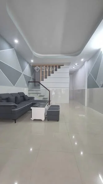 Giảm 100 Triệu Tặng Lộc Đón Tết - Nhà Trệt Lầu Đẹp - Có Nội Thất - Cách Trường CĐ FPT chỉ 100m - 1,85 tỷ - 70m²