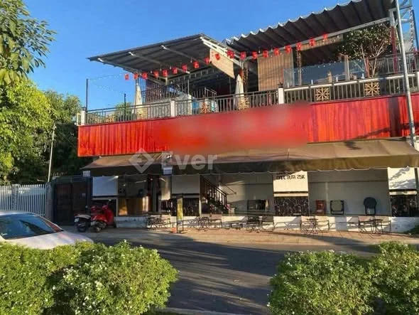 CG - Sang quán cafe mặt tiền bờ kè Hùng Vương