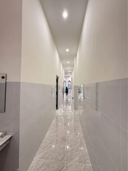 Giá : 1 tỷ 450 triệu hỗ trợ ngân hàngg Nhà mới phường 4 Vị Thanh Hậu Giang