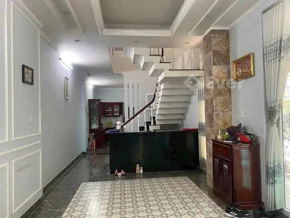 Bán nhà 1 trệt 1 lầu góc 2 mặt tiền tại KDC Hồng Phát