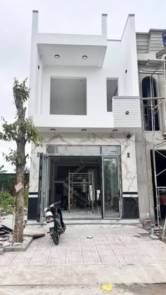 NHÀ 1 TRỆT 1 LẦU 4,5m x 20m KDC Phú AnMới xây , Vị Trí Đẹp