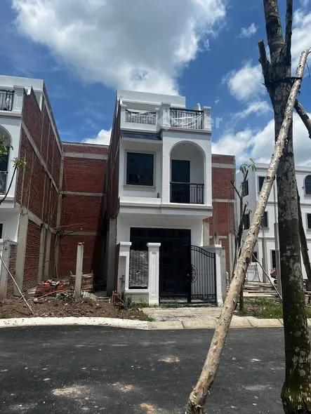 Chính chủ Gửi cần bán nhà phố xây thô thuộc dự án An Phú Ecocity