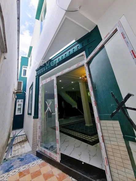 NHÀ LẦU DIỆN TÍCH LỚN - MỚI KIẾN TRÚC TUYỆT ĐẸP NGAY TRUNG TÂM NINH KIỀU (cũ) - H.233 NGUYỄN VĂN CỪ - 2,89 tỷ - 47.1m²