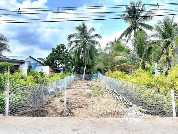 NỀN THỔ CƯ 110m² – VIEW RẠCH THOÁNG MÁT MẶT TIỀN RẠCH ÔNG DỰA – P. LONG TUYỀN . - Diện tích: 5m × 22