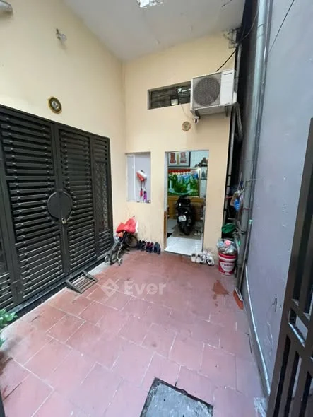 NHÀ chính chủ – ĐỐNG ĐA dưới 5 tỉ còn ? Giá bán: 4,53 tỷ Diện tích: 27m² x 3 tầng