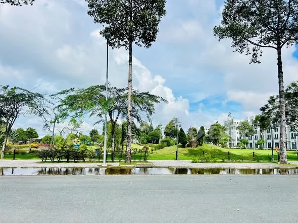 CHÍNH CHỦ BÁN NỀN ĐƯỜNG 26A, LỘ 17.5M, KDC NGÂN THUẬN - STELLA MEGA CẦN THƠ - VỊ TRÍ ĐẸP, GẦN CÔNG V - 2,55 tỷ - 110m²