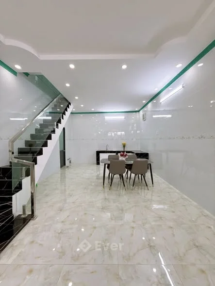 GIÁ TỐT - CÁCH TRẦN HƯNG ĐẠO 100MNHÀ TRỆT LẦU HOÀN CÔNG RỘNG RÃI VỊ TRÍ ĐẸP GẦN ĐH CẦN THƠ - 2,59 tỷ - 48.6m²