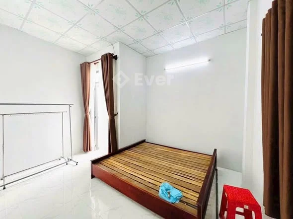 _ST_ GIÁ THUÊ : 7 TRIỆU/ THÁNGCHO THUÊ NHÀ LẦU HẺM 50 QUANG TRUNG