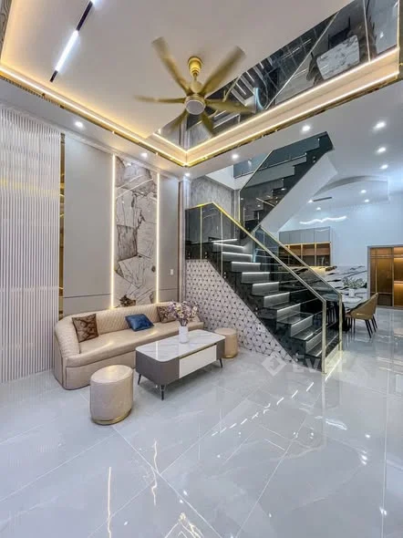 NHÀ LẦU XÂY MỚI 3 PHÒNG NGỦ. HẺM 388, TIẾP GIÁP KDC ĐẠI NGÂN - NGUYỄN VĂN CỪ - P. TÂN AN