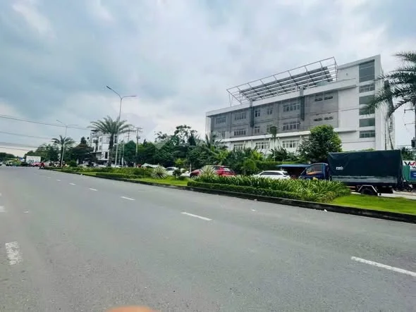 CG - BÁN CẶP NỀN GÓC KHU TĐC UNG BƯỚU HAI BÊN NGUYỄN VĂN CỪ VỊ TRÍ VIP - Thỏa thuận - 310m²