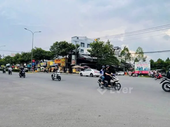 CG - BÁN CẶP NỀN GÓC KHU TĐC UNG BƯỚU HAI BÊN NGUYỄN VĂN CỪ VỊ TRÍ VIP