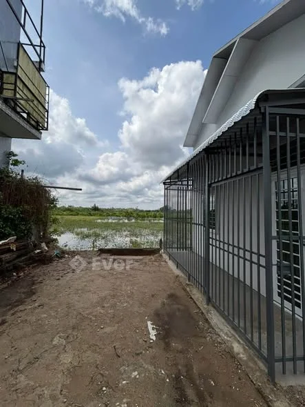 Bán nhà trệt lầu khu dân cư đồng quê bình thuỷ Nhà 1 trệt , 1 lầu: 1 phòng khách, 2 phòng ngũ , 01