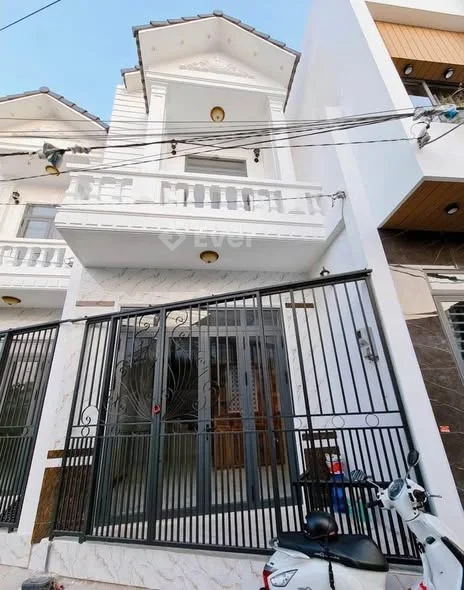 KẸT TIỀN GIẢM 250TR Nhà 1 trệt 1 lầu siêu đẹp