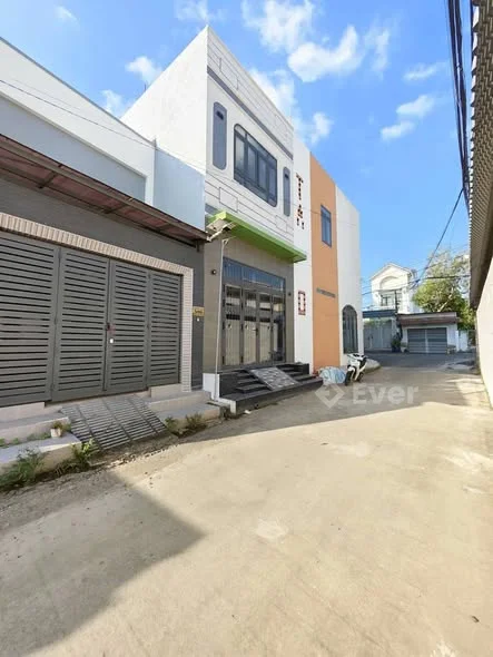 CẦN BÁN NHÀ LỆCH TẦNG XÂY MỚI 100% HẺM 48 ĐƯỜNG HUỲNH PHAN HỘ