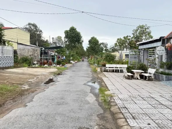 . CẦN BÁN NỀN CÓ 50m2 Thổ CƯ, ĐƯỜNG Bùi Thị Cúc