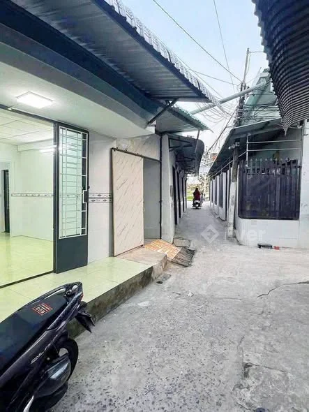 CHO THUÊ NHÀ NGUYÊN CĂN NHÁNH HẺM 51, CÁCH MĂT TlỀN HỒ BÚNG XÁNG 30M, CẦN THƠ