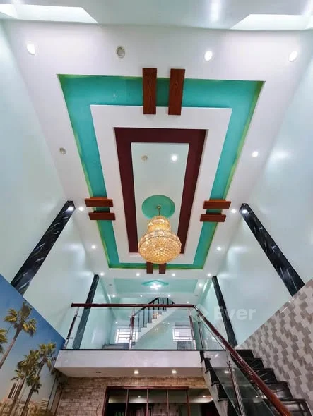 CHỦ GỬIKẸT TIỀN BÁN GẤP, NHÀ ĐẸP, DT RẤT RỘNG, GIÁ RẤT RẺ NHÀ TRỆT + LỬNG + 2 LẦU ĐÚC KIÊN CỐ