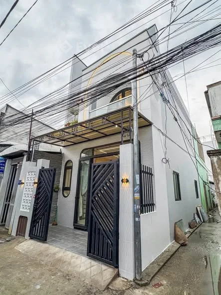 NHÀ GÓC 2 MẶT TIỀN - TRỤC CHÍNH HẺM 160 ĐƯỜNG TẦM VU - THÔNG RA HẺM 50 ĐƯỜNG TRẦN HOÀNG NA