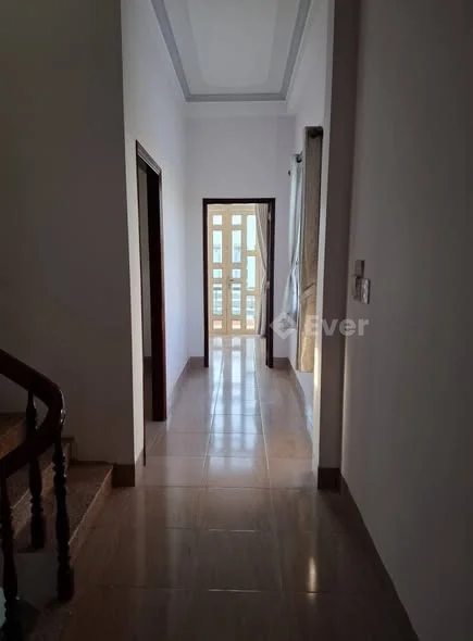 Cho thuê Nhà nguyên căn 1 trệt 2 lầu hẻm 86 Cách Mạng Tháng 8- Diện tích: 4,4 x 20