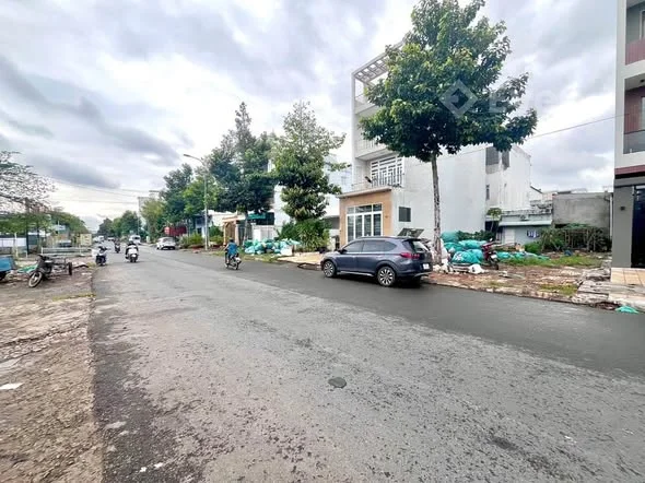 Nền Đường Trần Văn Trà KDC Hưng Phú 1 - Gần Trường Tiểu Học Ngôi sao 2 + Cao đẳng Việt Mỹ