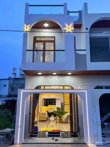 Giảm 200trNHÀ TRỆT LẦU MỚI ĐẸP FULL NỘI THẤT HIỆN ĐẠI