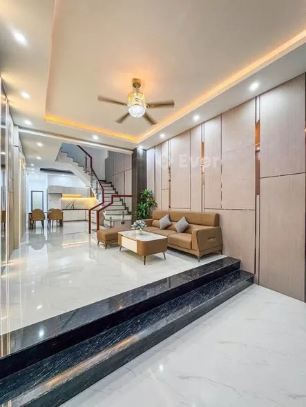 BÁN NHÀ 1 TRỆT 1 LẦU FULL NỘI THẤT TRỤC CHÍNH HẺM 102 ĐƯỜNG LÊ ANH XUÂN - PHƯỜNG NINH KIỀU