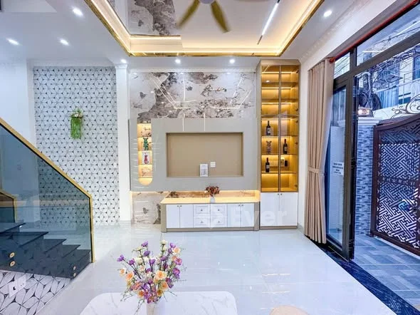 BÁN NHÀ TRỆT LẦU MỚI ĐẸP - HẺM 388 CÁCH NGUYỄN VĂN CỪ 100m.