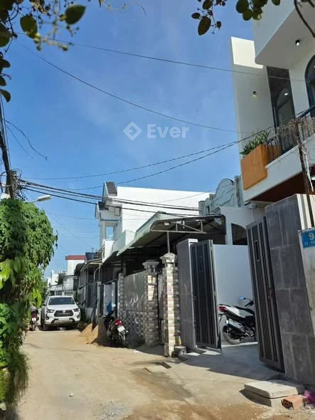 NHÀ TRỆT LẦU ĐANG HOÀN THIỆN ĐƯỜNG F5 KDC 3A, P. AN BÌNH, TP. CẦN THƠ