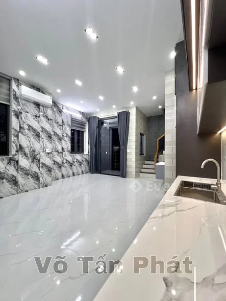 Giá 2 tỷ 450 triệu Bán nhà 1 trệt 1 lầu góc 2 mặt tiền hẻm 18 đường Hồ Trung Thành