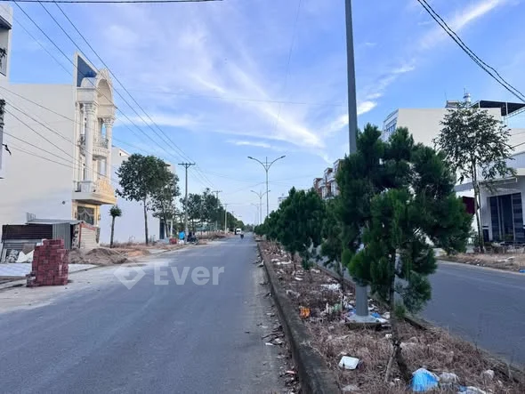 NẮM CHỦBÁN NỀN ĐƯỜNG D1 KDC HỒNG LOAN 6A CÁI RĂNG CẦN THƠ