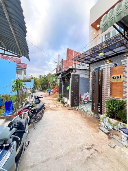 NHÀ TRỆT LẦU HOÀN CÔNG THIẾT KẾ ĐẸP ĐANG HOÀN THIỆN GẦN CHỢ CÁI RĂNG - ĐƯỜNG G1 KHU DÂN CƯ 3A