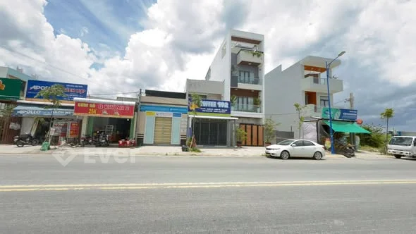 Bán Nhà Mặt Tiển Hoàng Quốc Việt . Cấp Phép 7 Tầng . Phù hợp xây khách sạn.