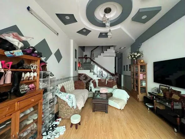 Bán nhà trệt lầu đường Nam Cao Kdc 91b, P. Tân An Tp Cần Thơ.
- Dt: 4,2 x 14 = 56,8m • Dtsd: 115m
-