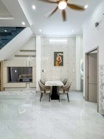 NHÀ TRỆT LẦU RỘNG RÃI THIẾT KẾ HIỆN ĐẠI SẮP HOÀN THIỆN GẦN LOTTE MART & ĐH Y DƯỢC