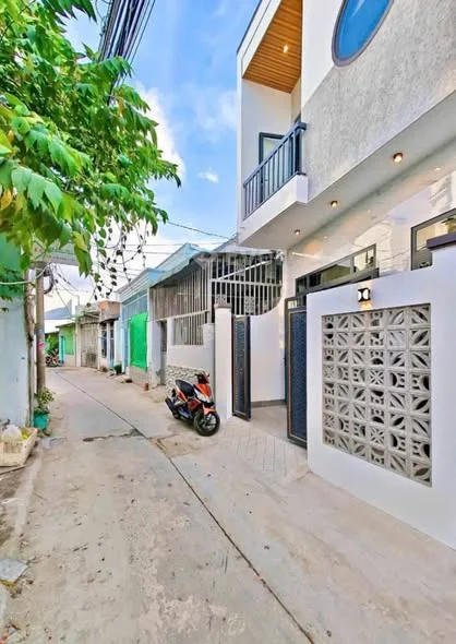 NHÀ 1 TRỆT 1 LẦU HẺM 583 - ĐƯỜNG 30/4- HƯNG LỢI - CẦN THƠ