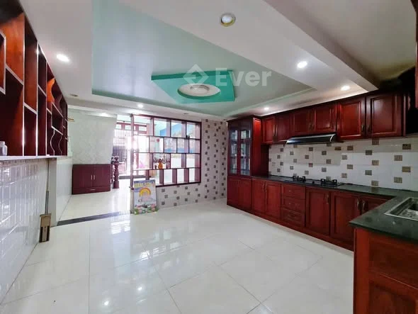 NHÀ MỚI ĐẸP – DT RẤT RỘNG – GIÁ RẤT RẺ--ĐC: 4/2H – Hẻm 180 – CMT.8