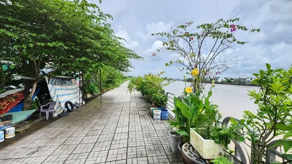 CHỦ GỬI :BÁN ĐẤT TẶNG NHÀ CẤP 4 ĐỐI DIỆN VIEW BỜ KÈ CÁI RĂNG . AN BÌNH