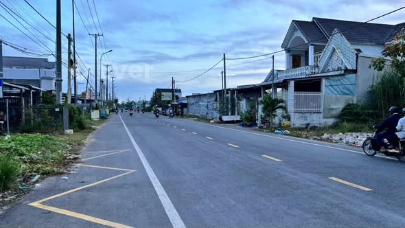 Mặt tiền đường Nguyễn Chí Thanh- Dt 6x15,8m tổng 96m2 có 46m2 thổ cư ODT